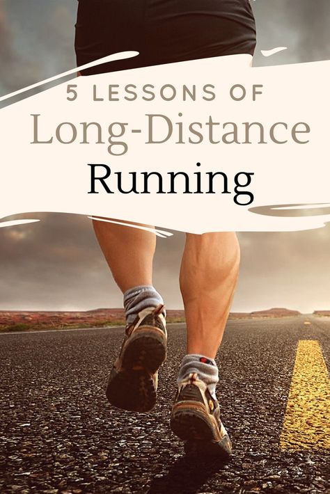 5 Lessons of Long-Distance Running If you've been tempted to adopt a more active lifestyle, here, courtesy of an ultra-marathoner, are five benefits of long-distance running. Running Long Distance, Long Distance Running Tips, Benefits Of Running, Squats And Lunges, Distance Running, Running Routine, Long Distance Running, Help Losing Weight, Morning Running