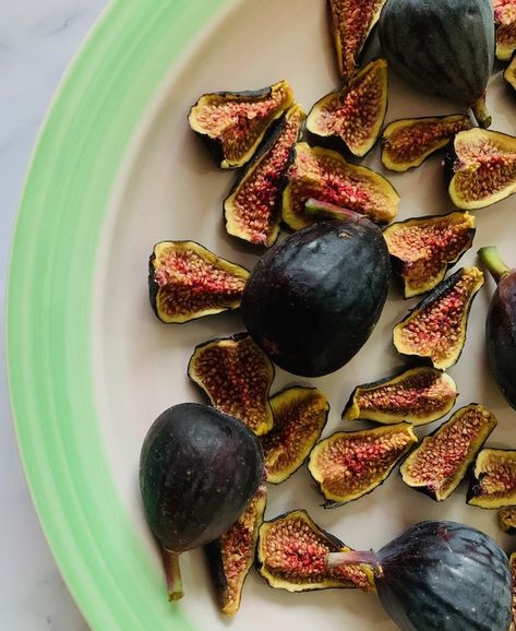 Dried Figs Recipe - Dehydrator Living Homemade Fig Newtons, Figs Recipe, Dried Fig Recipes, Fig Jam Recipe, Fig Recipes, Yummy Healthy Snacks, Dried Figs, Fig Jam, Fresh Figs