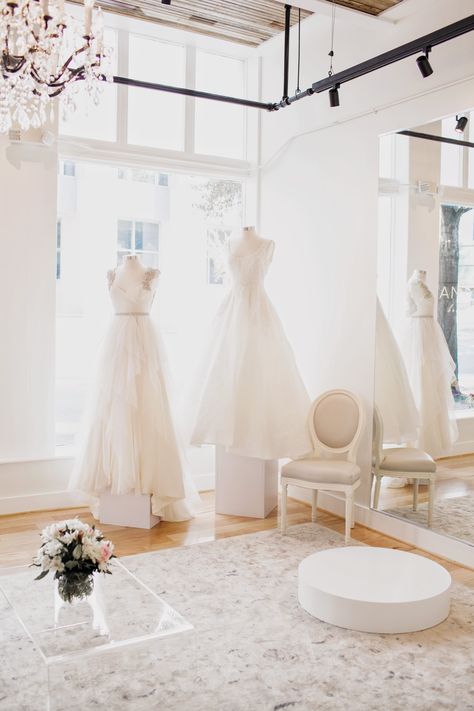 Bridal Boutique Exterior, Bridal Store Interior Layout, Bridal Studio Interior, Boutique Exterior, Bridal Shop Interior, Bridal Shop Decor, Bridal Boutique Interior, Atelier Interior, Boutique Inspiration