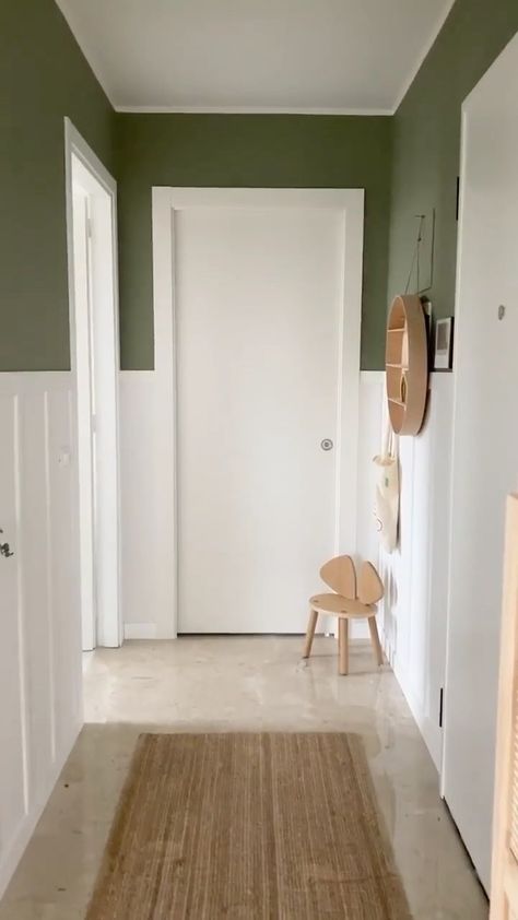 Wall Paneling Hallway, Paneling Hallway, Interrior Design, Farmhouse Diy Projects, Hallway Makeover, Instagram Wall, Home Design Diy, Shabby Chic Interiors, Design For Home