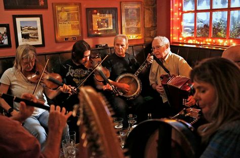 American Sports Bar, 20s Aesthetic, Celtic Tiger, Irish Countryside, Irish Women, Irish Culture, Old Irish, Irish Pub, American Sports