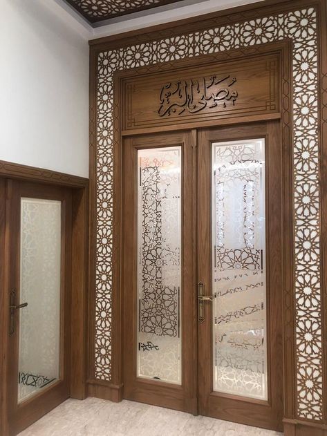 Islamic Doors Design, Mandir Door, Islamic Interior, Islamic Interior Design, Doors Design, Small House Design Exterior, Entrance Door Design, Door Designs, Design Exterior