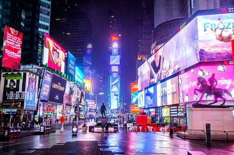 Times Square Aesthetic, Times Square Billboards, Time Square New York, New York Times Square, Going Dark, Nyc Times Square, Open Season, Laptop Wallpapers, Nuclear Plant