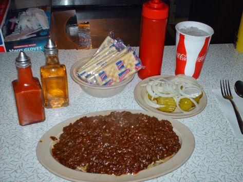 Recipe for Fred and Red Chili       This is my attempt at recreating the infamous Fred and Red chili recipe. I have talked to former employe... Spaghetti Red Recipe, Spaghetti Red, Red Chili Recipes, Chili Spaghetti, Joplin Missouri, Chilli Recipes, Chili Seasoning, Fall Cooking, Food Challenge