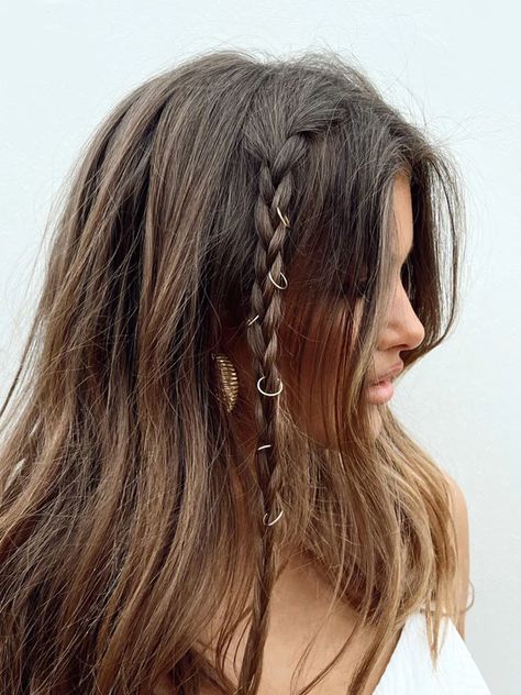 Takeover Hair Rings Gold 70s Hair Braid, Hair Braid Rings, Coachella Hair, Concert Hairstyles, Embracing Diversity, 70s Hair, Hairstyle Trends, Festival Hair, Hair Rings