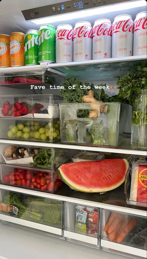 Fridge Food Ideas, Dream Fridge, Healthy Fridge, Body Acne, Fridge Organization, Hormonal Acne, Healthy Food Motivation, Life Board, Cystic Acne