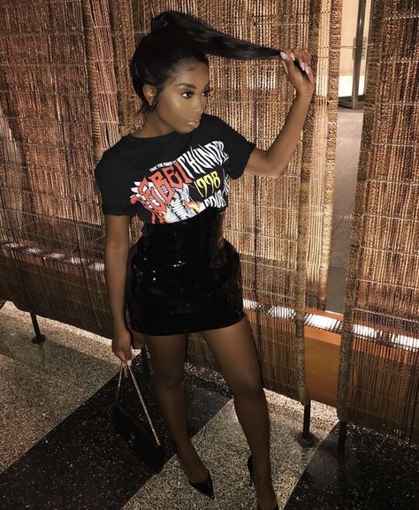 ✨ Go follow @blackgirlsvault for more celebration of Black Beauty, Excellence and Culture♥️✊ Night Out Outfit Ideas Club, Night Out Outfit Black Women, Concert Outfit Ideas Black, Night Out Outfit Black, Outfit Ideas Black Women, Girls Night Out Outfit Ideas, Bday Outfits, Night Out Outfit Ideas, Girls Night Out Outfit