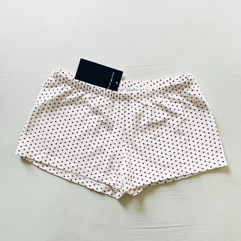 Bnwt Brandy Melville/John Galt Red Heart Emery Shorts 9.5 X 14 Brandy Fits, Girl Boxers, Brandy Melville Shorts, Black High Waisted Shorts, Pj Shorts, Fashion Journals, Denim Cutoff Shorts, John Galt, Floral Shorts