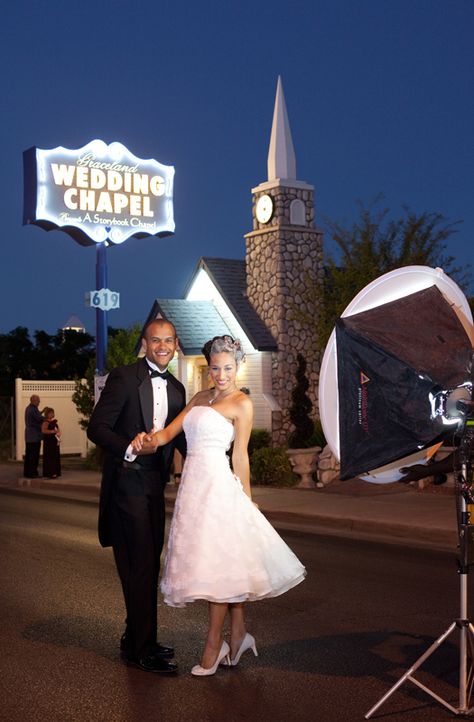 Tying the knot at Graceland Wedding Chapel (Image: Graceland Wedding Chapel) Graceland Wedding Chapel, Graceland Wedding, Vegas Wedding Chapel, Wedding Chapel, Photo Packages, Drive Thru, Sin City, Chapel Wedding, Vegas Wedding