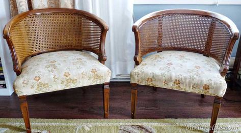 makeover cane chairs and tutorial, painted furniture, Before Cane chairs scored on Craigslist Cane Chairs Painted, Cane Chair Makeover, Classy Apartment, Reupholster Chair Dining, Cane Chairs, Cane Back Chairs, Reupholster Chair, Cane Chair, Chair Makeover