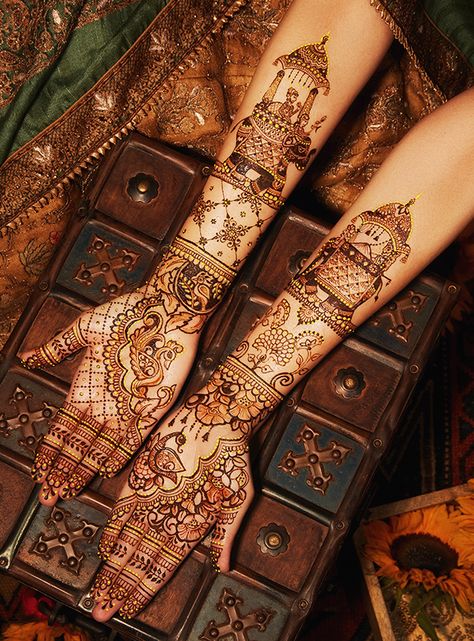 Manraj :: Khush Mag - Asian wedding magazine for every bride and groom planning their Big Day Mehendi Photography, Arabic Mehendi Designs, Bridal Mehndi Design, Legs Mehndi Design, Bridal Henna Designs, Bridal Mehendi, Wedding Henna, Bridal Gallery, Bridal Mehendi Designs