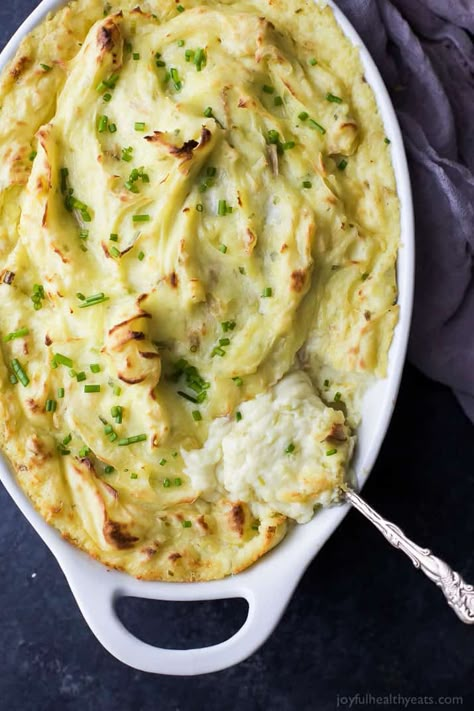 Chive Mashed Potatoes Recipe, Chive Mashed Potatoes, Twice Baked Mashed Potatoes, Sour Cream Mashed Potatoes, Mashed Potatoes Thanksgiving, Baked Mashed Potatoes, Perfect Mashed Potatoes, Mashed Potato Casserole, Mashed Potato Recipes