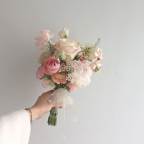 Small Pink And White Bouquet, Handtied Wedding Bouquets, Simple Flower Bouquet Wedding, White And Pink Wedding Bouquet, Small Pink Wedding, Small Pink Bouquet, Bouquet Wedding Pink, Engagement Flowers Bouquet, Bridesmaid Bouquet Pink