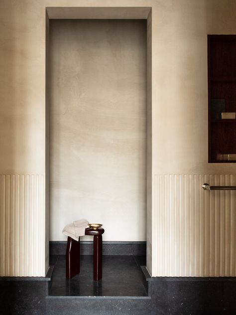 Art Deco Apartment, Deco Bathroom, Stucco Walls, Parisian Apartment, Sopot, Paris Apartments, Estilo Art Deco, Pierre Frey, Minimalist Kitchen