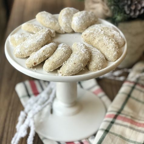 Croatian Christmas, Bosnian Coffee, Balkan Recipes, Croation Recipes, Almond Crescent Cookies, Croatian Food Desserts, Christmas Cookie Baking, Coffee Together, Crescent Cookies