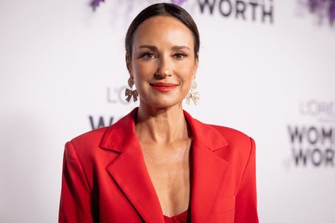 Catt Sadler Got a Facelift at 48 — Here Are the 9 Biggest Takeaways Catt Sadler, Sagging Face, Podcast Host, Neck Lift, Deep Wrinkles, Getting Back Together, Plastic Surgeon, Look In The Mirror, Plastic Surgery