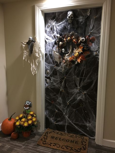 Halloween Front Door Decorations Diy, Halloween Party Door Entrance, Halloween Apartment Decor Front Doors, Apt Door Halloween Decorations, Halloween Door Decorations Spider Web, Skeleton Front Door, Halloween Door Sticker, Halloween Diy Door, Halloween Classroom Door