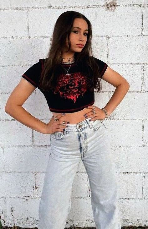 Surviving Summer, Sky Katz, Summer 3, Iconic Women, Aesthetic Outfits, Aesthetic Clothes, Crop Tops, Celebrities, Women's Top