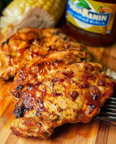 Tuscan BBQ Chicken If you’re looking for a delicious and easy-to-make chicken recipe that brings together the bold flavors of Italian and BBQ cuisine, this Tuscan BBQ Chicken is perfect ... Read more Italian Dressing Chicken, Bbq Sauce Chicken, Creamy Coleslaw, Meals Ideas, Bbq Chicken Recipes, Summer Grilling, Chicken Lovers, Grilled Vegetables, Boneless Skinless Chicken Breast