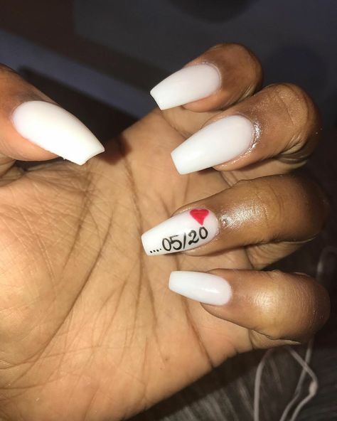 Nails With The Letter T On It, Bride Nails With Initials, Roman Numeral Nails, Bf Nails Designs, Cute Initial Nail Ideas, Boyfriend Name On Nails Designs, Nail Ideas Boyfriend Initial, 1 Year Anniversary Nail Ideas, Valentine Day Nails With Initial