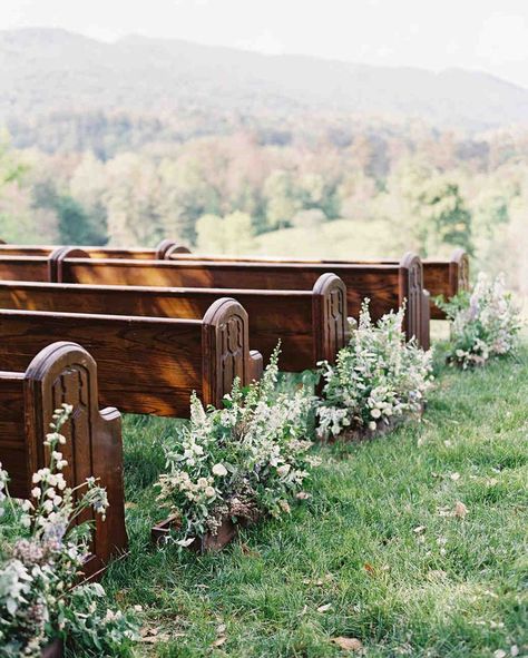 A Fun-Filled Farm Wedding in Tennessee | Martha Stewart Weddings - For the outdoor ceremony, floral designer Amy Osaba lined the church pews with 15 foot-long flower boxes overflowing with delphinium, lisianthus, foxglove in white and green and varying shades of lilac, violet, and lavender. "We didn't want the florals to compete with the beautiful view, so Amy and her team used foraged greenery from the farm." Blackberry Farms Wedding, Floral Themed Wedding, Wedding Pews, Cheap Wedding Flowers, Romantic Outdoor Wedding, Church Flowers, Ceremony Flowers, Aisle Decor, Outside Wedding