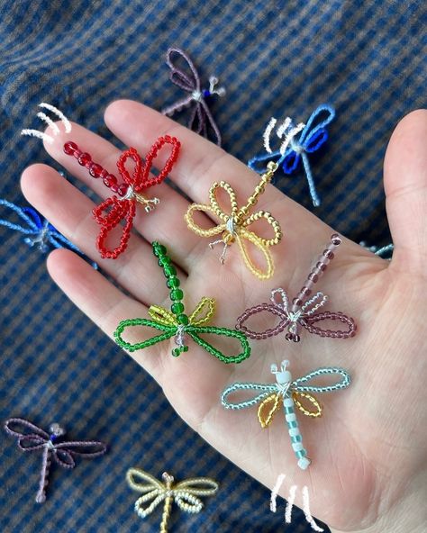 My 💕🍀dragonfly lucky charms🍀💕! Keep one in a pocket for good luck🐞💖These are wire-wrapped with a variety of beads💎, product link: https://pomegranatebeadsco.etsy.com/listing/1771769566, 🔗shop link in my bio🔗 #luckycharms #etsysellersofinstagram #fyp #etsyjewelry #handmadewithlove Dragonfly Beaded, Beaded Creatures, Beaded Dragonfly, Pulseras Diy, For Good Luck, Lucky Charms, Jewelry Inspo, Etsy Jewelry, Lucky Charm