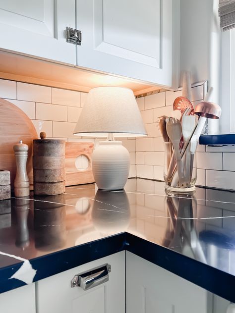 Kitchen Lamps On Counter Glass, Lamp In Kitchen Corner, Using Lamps In The Kitchen, Small Lamp In Kitchen Countertops, Lamp On Kitchen Table, Mini Lamp In Kitchen, Kitchen Counter Lamps Countertops, Kitchen With Lamp, Small Kitchen Counter Lamp