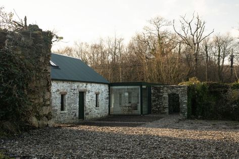 Historic Windows, Cottage Extension, Single Storey Extension, Donegal Ireland, Irish Landscape, Irish Cottage, Cottage Renovation, Small Loft, Boundary Walls