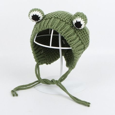 Crochet frog hat