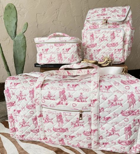 Western Luggage You'll Love Western Luggage, Preppy Cowgirl, Nik Naks, Vogue Home, Homesteading Animals, Jean Short Jumpsuit, Pink Obsession, Cowgirl Accessories, Western Stuff