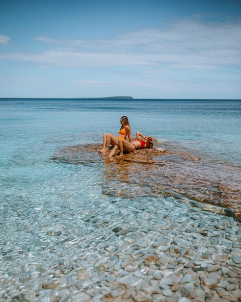 The Grotto Tobermory, Tobermory Ontario, Flowerpot Island, Bruce Peninsula National Park, Beginner Hiker, Travel Packing Checklist, Red Bay, Waterfront Cottage, Ontario Travel