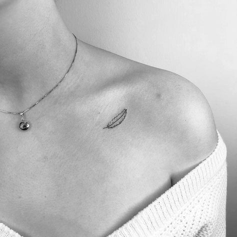 A Feather Tattoo, Small Feather Tattoo, Fierce Tattoo, Small Girl Tattoos, Small Meaningful Tattoos, Gorgeous Tattoos, Cute Small Tattoos, Feather Tattoo, Subtle Tattoos