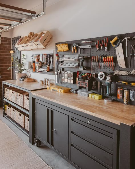 Margaux Follis’s Instagram photo: “First project of the year was the garage and I can officially say it is done, dusted and I never felt so organised in my life 😋 Swipe until…” Garage Goals, Garage Storage Inspiration, Garage Design Interior, Garage Organisation, Garage Organizing, Garage Renovation, Garage Remodel, New Garage, House Garage