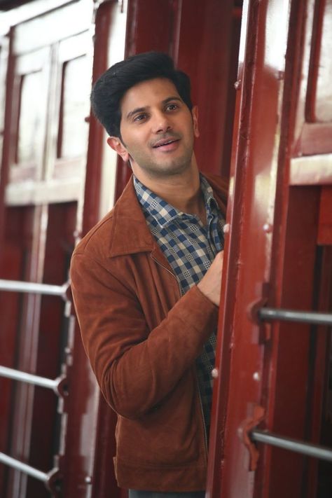 Dq Salman Wallpaper Hd Black, Dulquer Salman Photoshoot Hd, Dulquer Salman, Sita Ramam, Dulquer Salmaan, Mrunal Thakur, Sisters Photoshoot Poses, Bridesmaid Photoshoot, Movie Pic