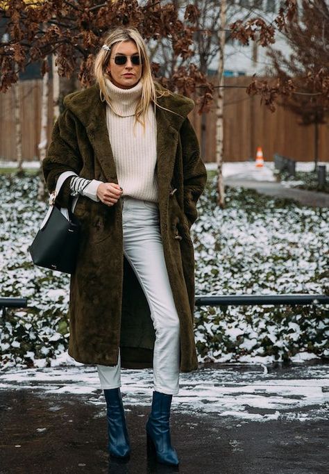 An Easy Cold Weather Look to Try This Weekend Camille Charriere Style, Teddy Jacket Outfit, Camille Charriere, Black Heeled Boots, Easy Cold, Winter Turtleneck, Oversized Turtleneck, Light Jeans, Teddy Jacket