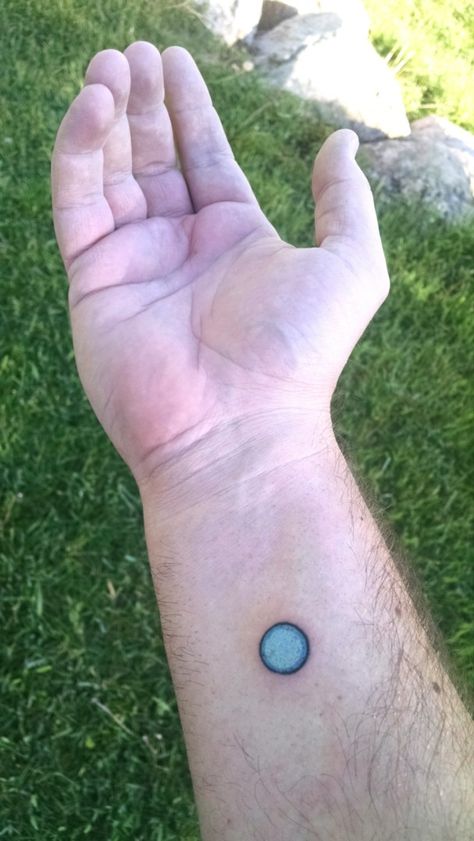 My First Tattoo: The Pale Blue Dot Blue Dot Tattoo, Yellow Rose Tattoos, Empty Canvas, Dot Tattoos, Pale Blue Dot, New Years Resolutions, Blue Dot, First Tattoo, Mariah Carey