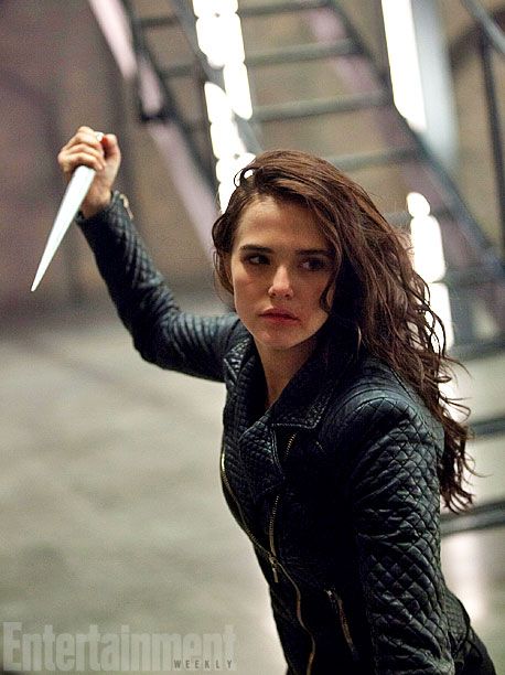 'Vampire Academy': 5 new photos with director's notes -- EXCLUSIVE Vampire Academy Movie, Tribute Von Panem, Rose Hathaway, Zoey Deutch, Vampire Academy, Female Character Inspiration, Dangerous Woman, Story Inspiration, Book Inspiration