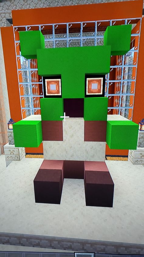 Shrek Minecraft Build, Shrek Minecraft, Minecraft Building Ideas House, Minecraft Building Ideas, Minecraft Statues, Minecraft Inspiration, Minecraft Stuff, Minecraft Builds, Minecraft Building