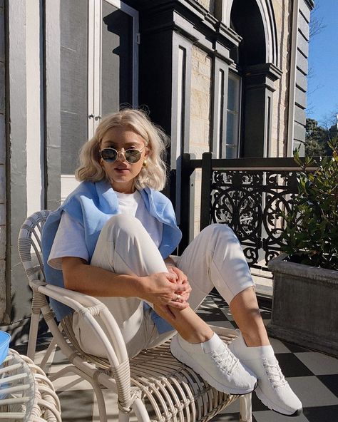 Laura Jade Stone Instagram, Laura Jade Stone Hair, Laura Jade Stone Outfits, Laura Jade Stone, Estilo Ivy, Women Blouses Fashion, Outfit Chic, Italy Outfits, Mode Casual