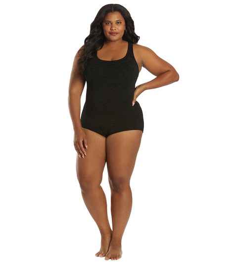 Plus Size Swimwear One Piece, Swimming Body, Water Fitness, Swimsuit Workout, Swimwear One Piece, Beautiful Suit, Long Torso, Designer Swimwear, Plus Size Swimwear