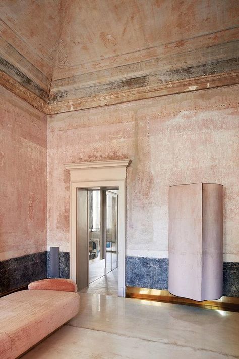 Classical Apartment, Interior Art Deco, Vincenzo De Cotiis, Milan Apartment, Italian Interior, Futuristic Furniture, Neo Classical, Design Del Prodotto, Interior Architect