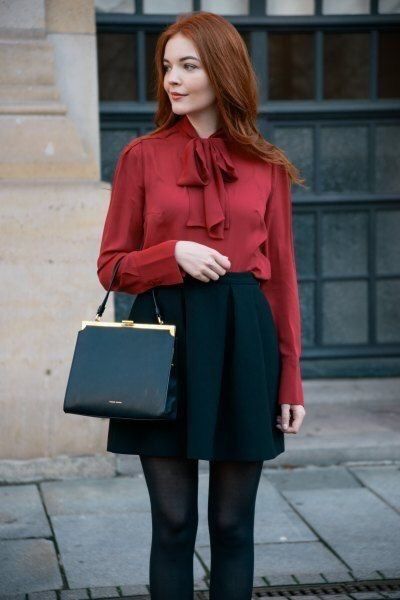 Julia Adamenko, Valentines Fashion, Blouse Dress Outfit, Black A Line Skirt, Pretty Redhead, Color Combos Outfit, Fashion Tops Blouse, Red Blouse, Holiday Party Outfit