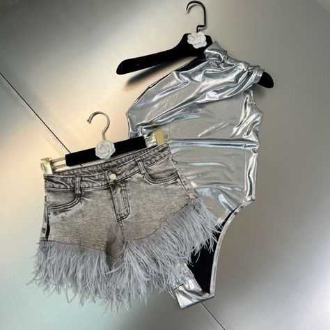 New Collection Metal Color Bodysuits Feathers Denim Shorts Two Piece Set Feather Shorts, Body Suit Outfit, Two Piece Set Outfits, Jumper Suit, Fur Skirt, Two Pieces Set Outfits, Metallic Bodysuit, Festival Inspo, Diy Jeans