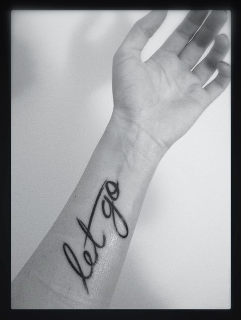 #letgo #trichotillomania #tattoo   Constant reminder to "let go" of the past and things to come in the future that keep me from moving forward. Also, a constant reminder to "let go" of any strand of hair before its pulled. Tattoos About Letting Go Of The Past, Let Go Of The Past Tattoos, Just Let It Go Tattoo, Trichotillomania Tattoo, Let Go Or Be Dragged Tattoo, Learn To Let Things Go Tattoo, Let It Go Tattoo, Skin Picking, Walking Art