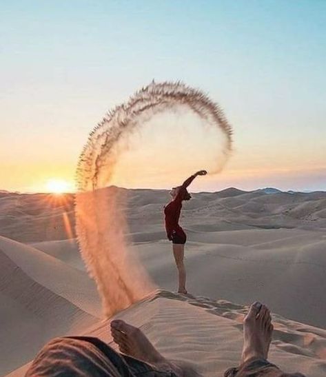 Like to try this if it is possible Desert Photoshoot Ideas, Sand Dunes Photoshoot, Desert Photoshoot, Travel Pose, Desert Photography, Egypt Travel, Dubai Travel, Photography Techniques, Photography Inspo