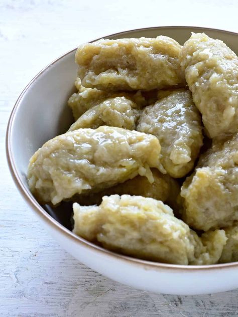 Potato Dumplings – Czech Chlupaté knedlíky - Cook Like Czechs How To Make Potato Dumplings, Potato Dumplings Recipe Homemade, Czech Potato Dumplings, Plum Dumplings Czech, Czech Dumplings Recipe, Potatoe Dumplings, Potato Dumplings German, Czech Dumplings, Easy Polish Recipes