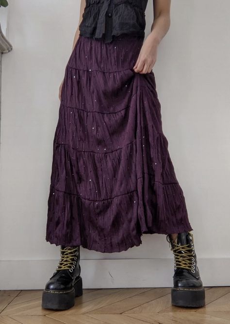 Maxi Skirt Purple, Fairycore Maxi Skirt, Alt Maxi Skirt, T Shirt Maxi Skirt Outfit, Grunge Purple Outfit, Violet Skirt Outfit, Purple Maxi Skirt Outfit, Purple Fairy Grunge, Purple Aesthetic Outfit Grunge