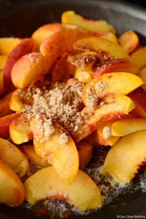 Brown Sugar Peaches, Caramelized Peaches, Fresh Peach Recipes, Peach Sauce, Healthy Summer Desserts, Peach Ice Cream, Peach Desserts, No Churn Ice Cream, Canned Peaches