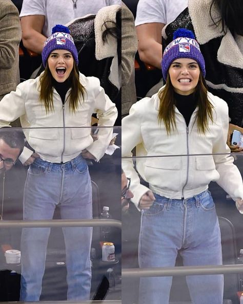 Cute Hockey Game Fits, Celebrity Hockey Game Outfit, Kendall Jenner Hockey Game, Hockey Game Outfit Winter, Athlete Off Duty Aesthetic, Hockey Game Outfits For Women Fall, Ny Rangers Outfit Women, Cute Hockey Outfits, Hockey Game Outfit Ideas