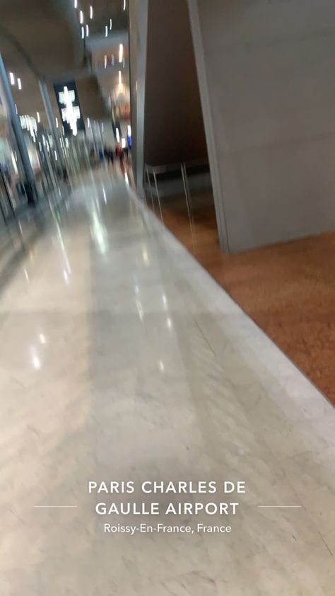 Galerie Lafayette Paris, Snap Fake, Paris Airport, Lafayette Paris, Charles De Gaulle Airport, Airport Aesthetic, Pink Crocs, Dark Nature Aesthetic, Paris At Night